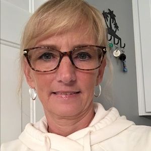 Meet your Posher, Sandy